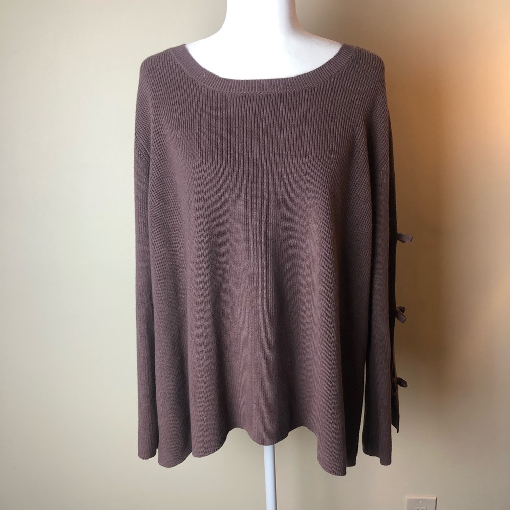 Charlie Paige Curvy  Knit Top